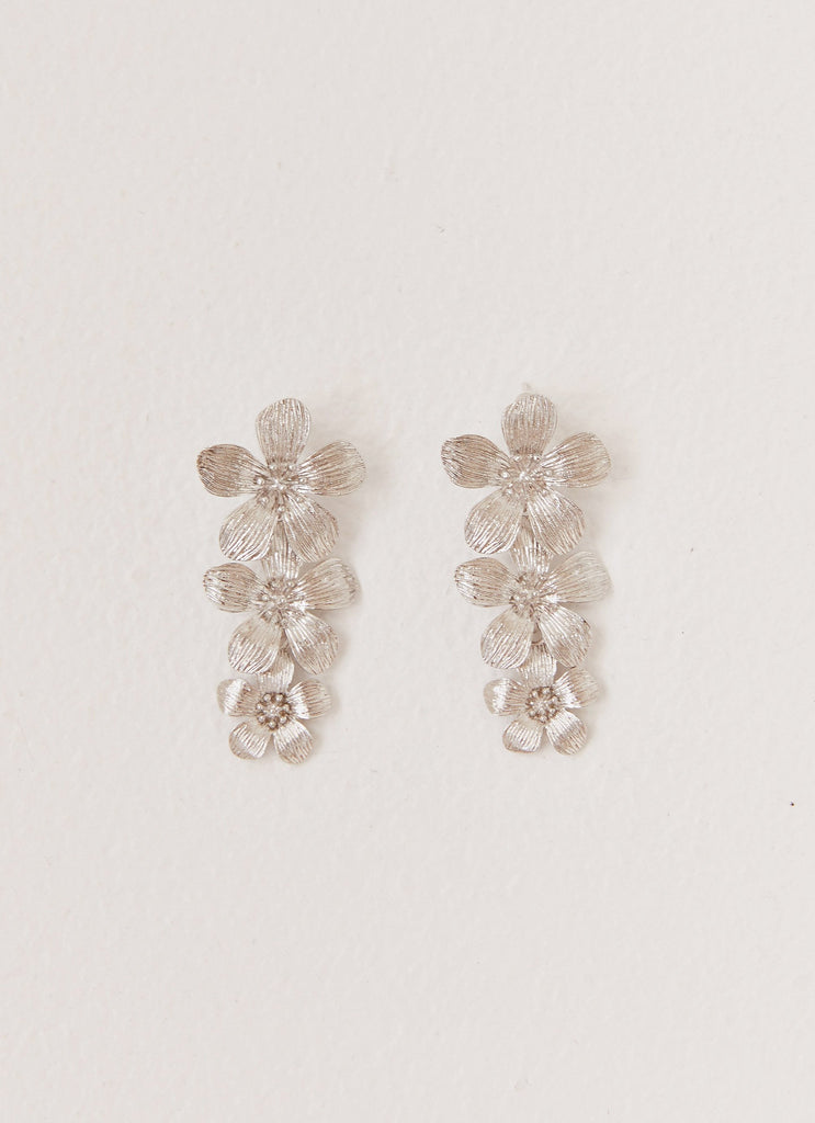 Cadie Flower Earrings - Silver