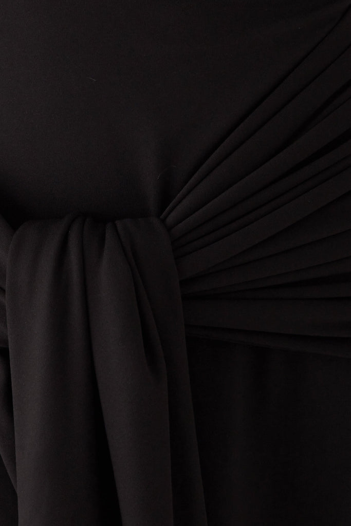 Stole My Heart Maxi Dress - Black